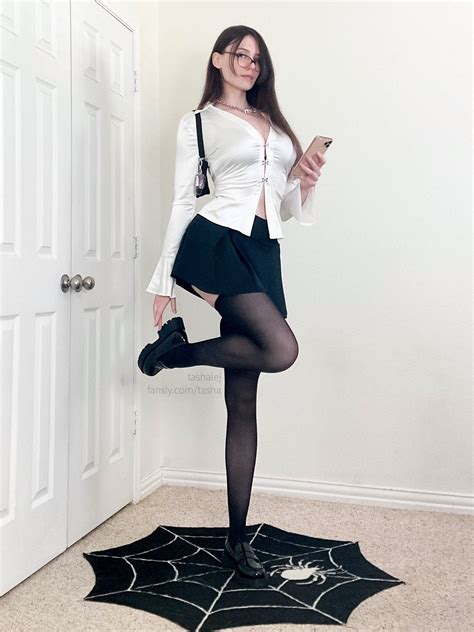 amouranth thoslife|Amouranth (@Amouranth) .